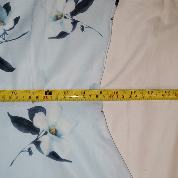 Cute Floral A-Line Dress Lined Fitted NWOT - Picture 13 of 14